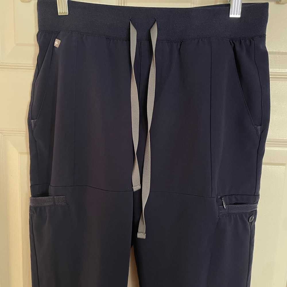 Figs Women's Stretch Technical Collection Navy Scrub Pants - Picture 3 of 4